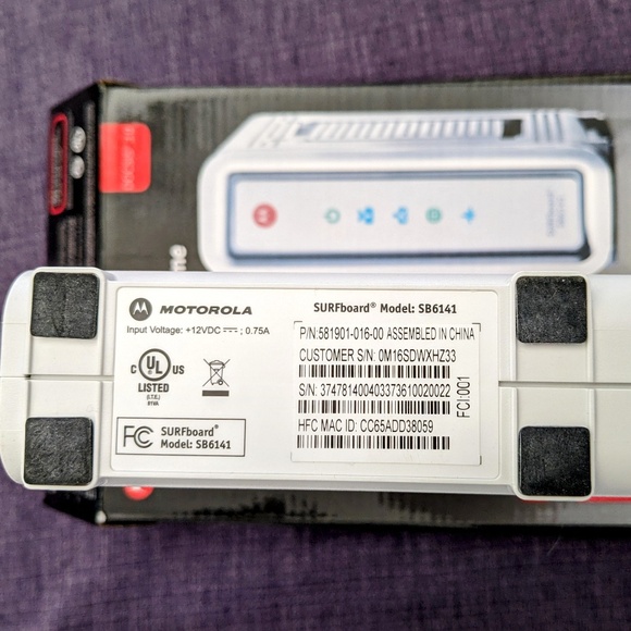 Motorola SURFboard Extreme SB6141 Cable Modem Only NO-Power Cord Tested EUC - Picture 4 of 5